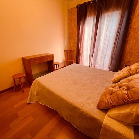 Apartamentos Da Carreira 푼샬 객실 사진
