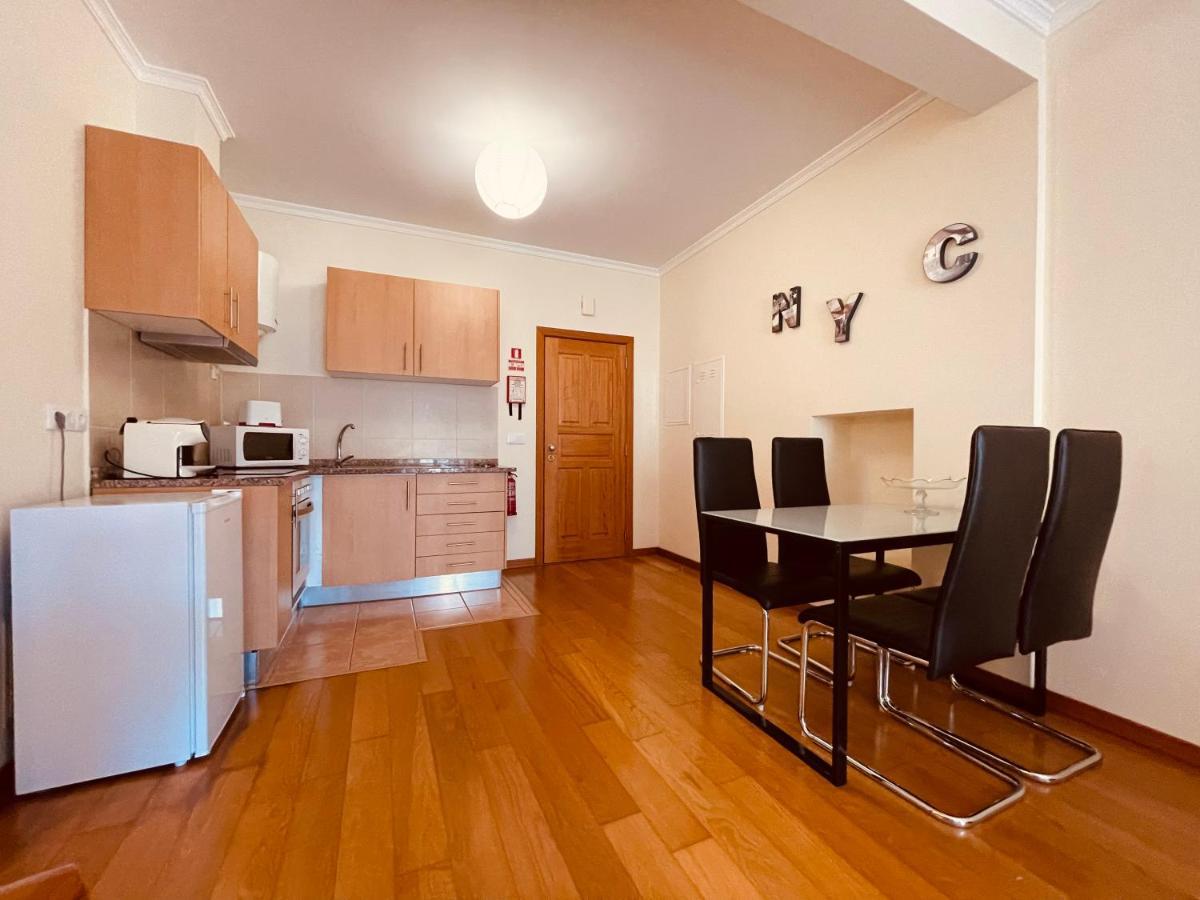 Apartamentos Da Carreira 푼샬 외부 사진