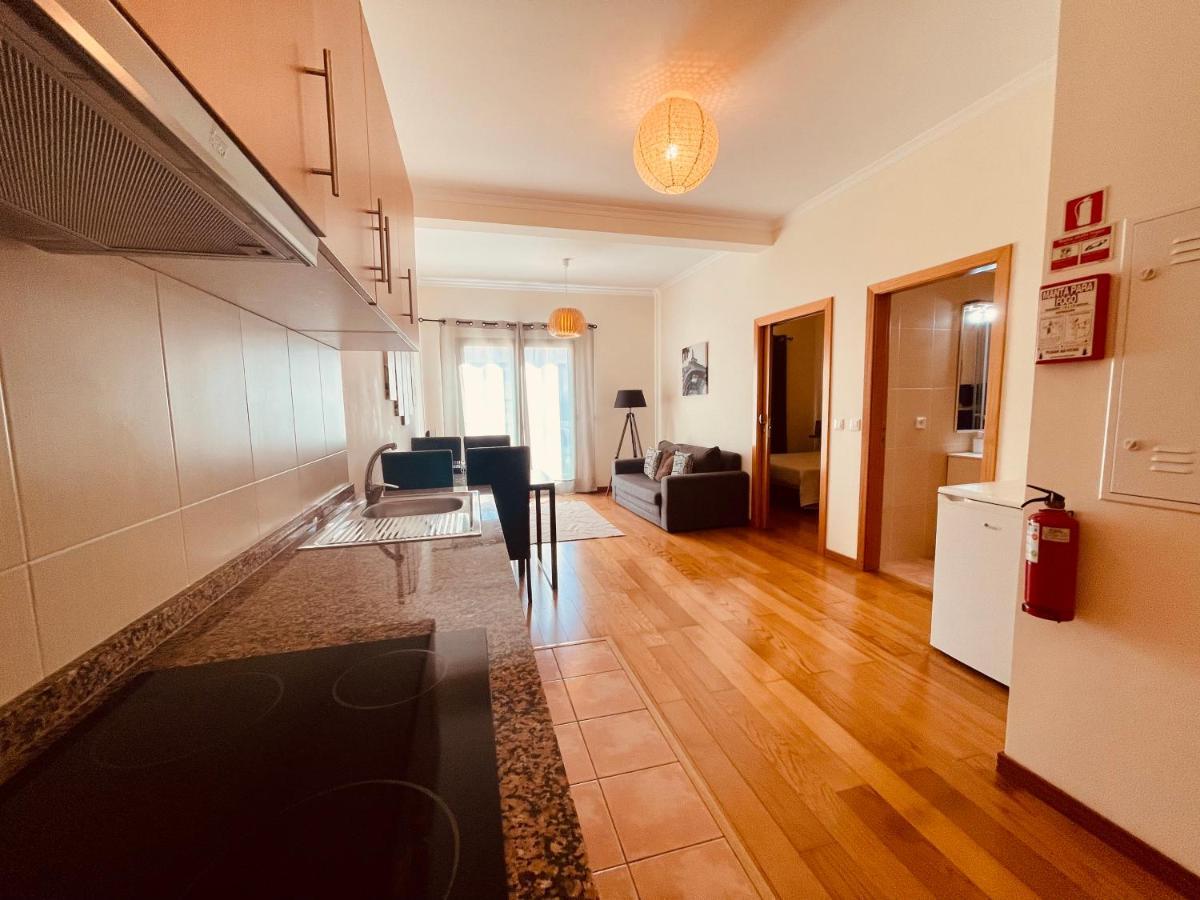 Apartamentos Da Carreira 푼샬 외부 사진