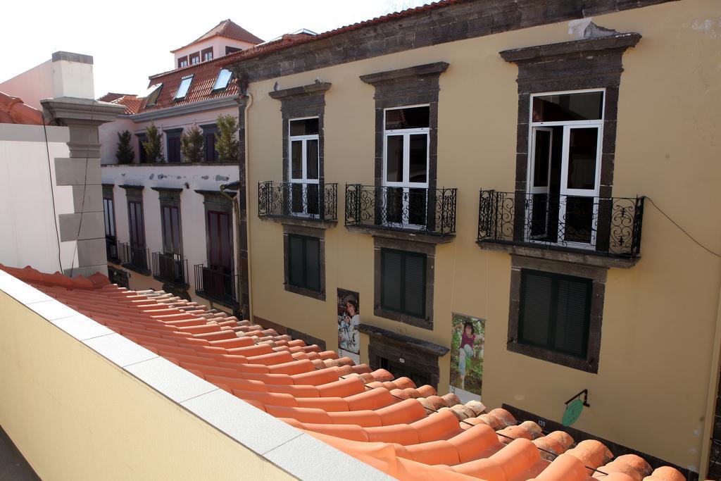 Apartamentos Da Carreira 푼샬 객실 사진